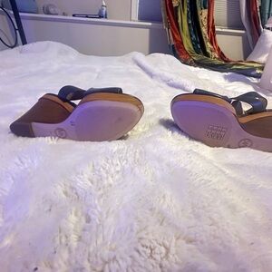 MICHAEL Michael Kors Black and Tan Wedges Brand New Size 9